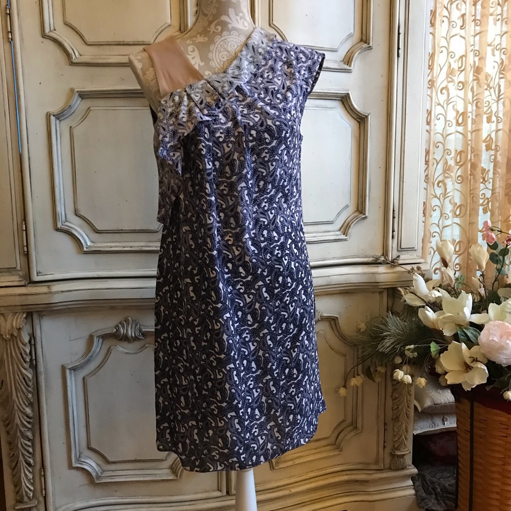 YIGAL AZROUEL LAVENDER SILK DRESS BY ISRAELI DESIGNER  COLD SHOULDER SIZE US 4